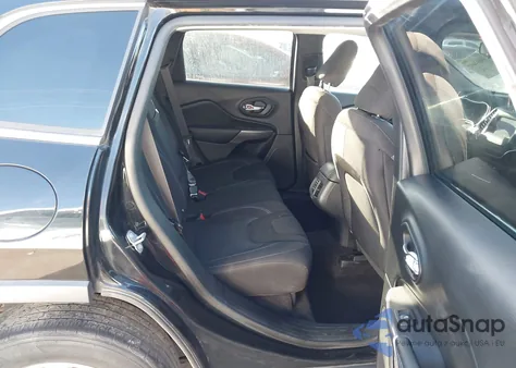 2019 Jeep Cherokee Latitude Fwd from USA, damaged, VIN 1C4PJLCB8KD205541